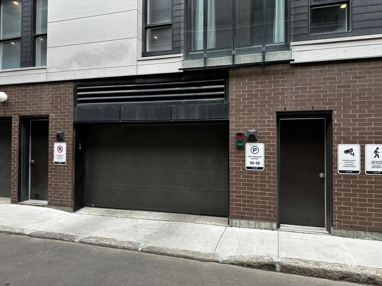 Initial / Cinema +Parking / Centre-Ville De Quebec Экстерьер фото